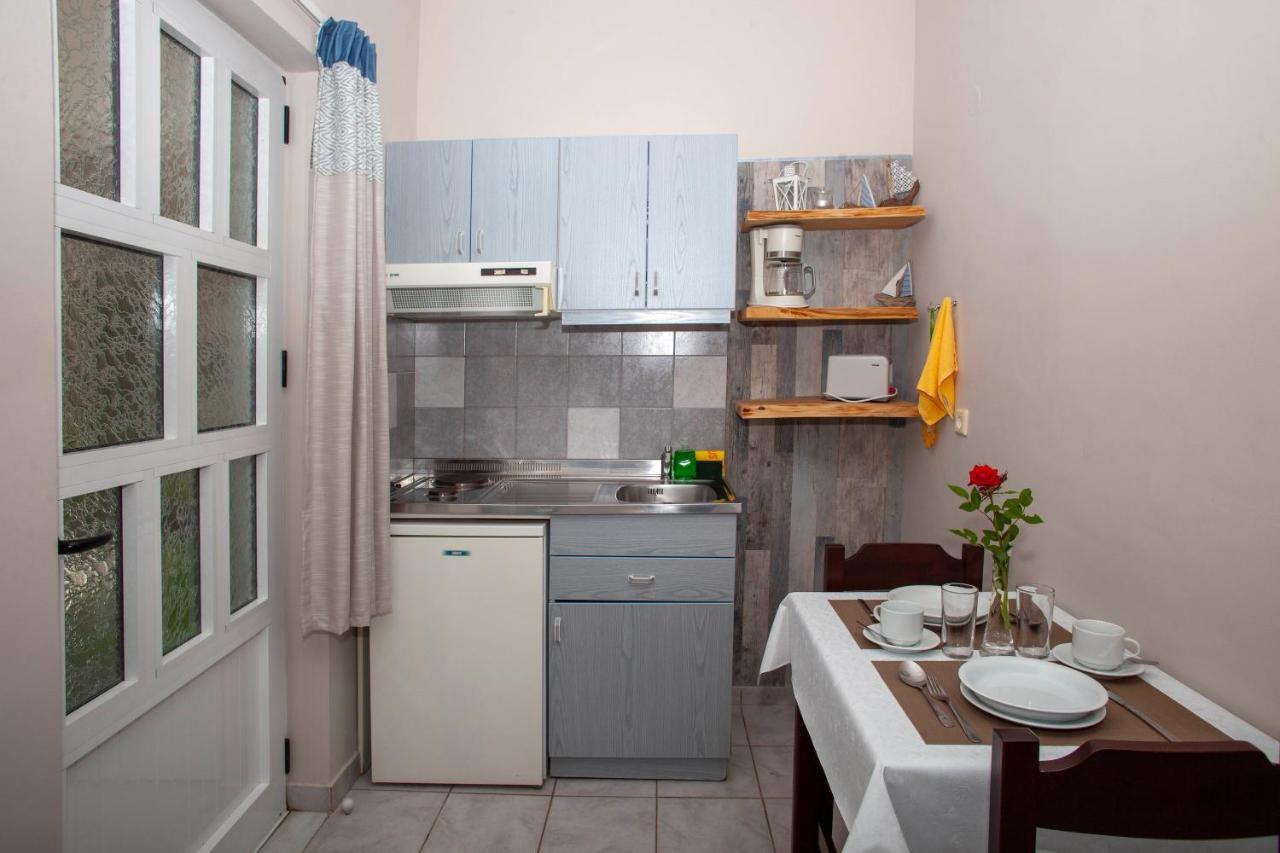 Nostalgia Apartments Sellía Extérieur photo